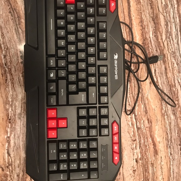 IBUYPOWER keyboard. never been used.Gaming/office - Picture 2 of 3